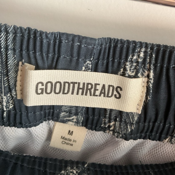 Goodthreads - Drawstring Elastic Waist Swim Trunks - Blue - Men’s Size Medium - Picture 3 of 10